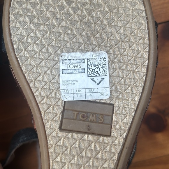 TOMS | Clarissa Wedge Sandal in Black Metallic Linen Size 9.5US - Picture 13 of 14